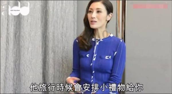 男生亲口跟我说过不喜欢我,可是又喜欢我跟他对视,我跟其他男生说话他又盯着看,明显不开心? - 专注科普百科知识